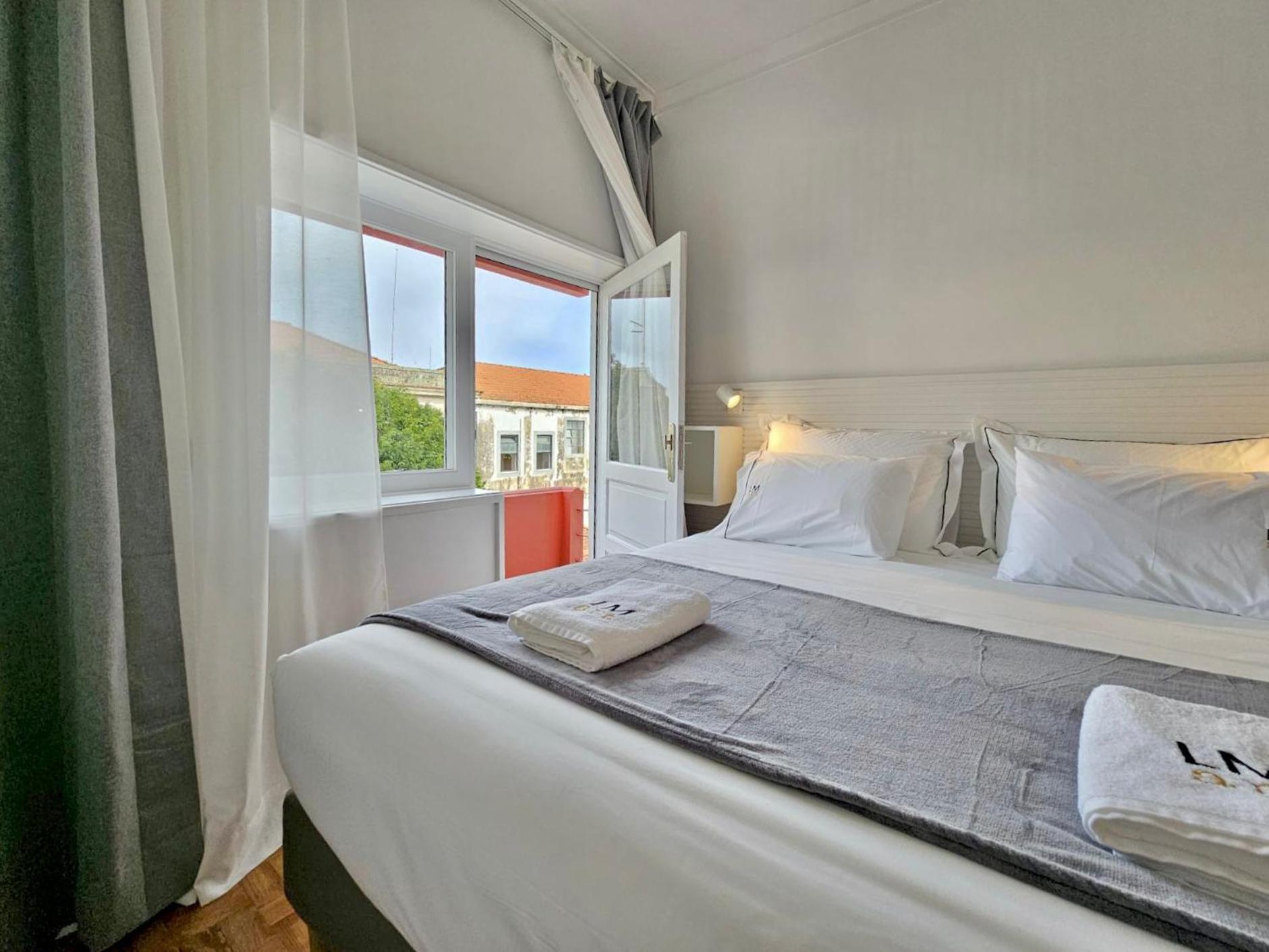 Lm Art Apartments Porto Bagian luar foto
